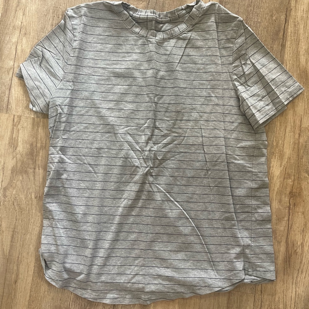 Lululemon crew love shirt